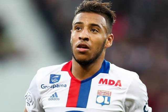 包含转会期法甲焦点战；波士顿凯尔特人官宣签约；质疑声仍在；团队化学反应显著的词条